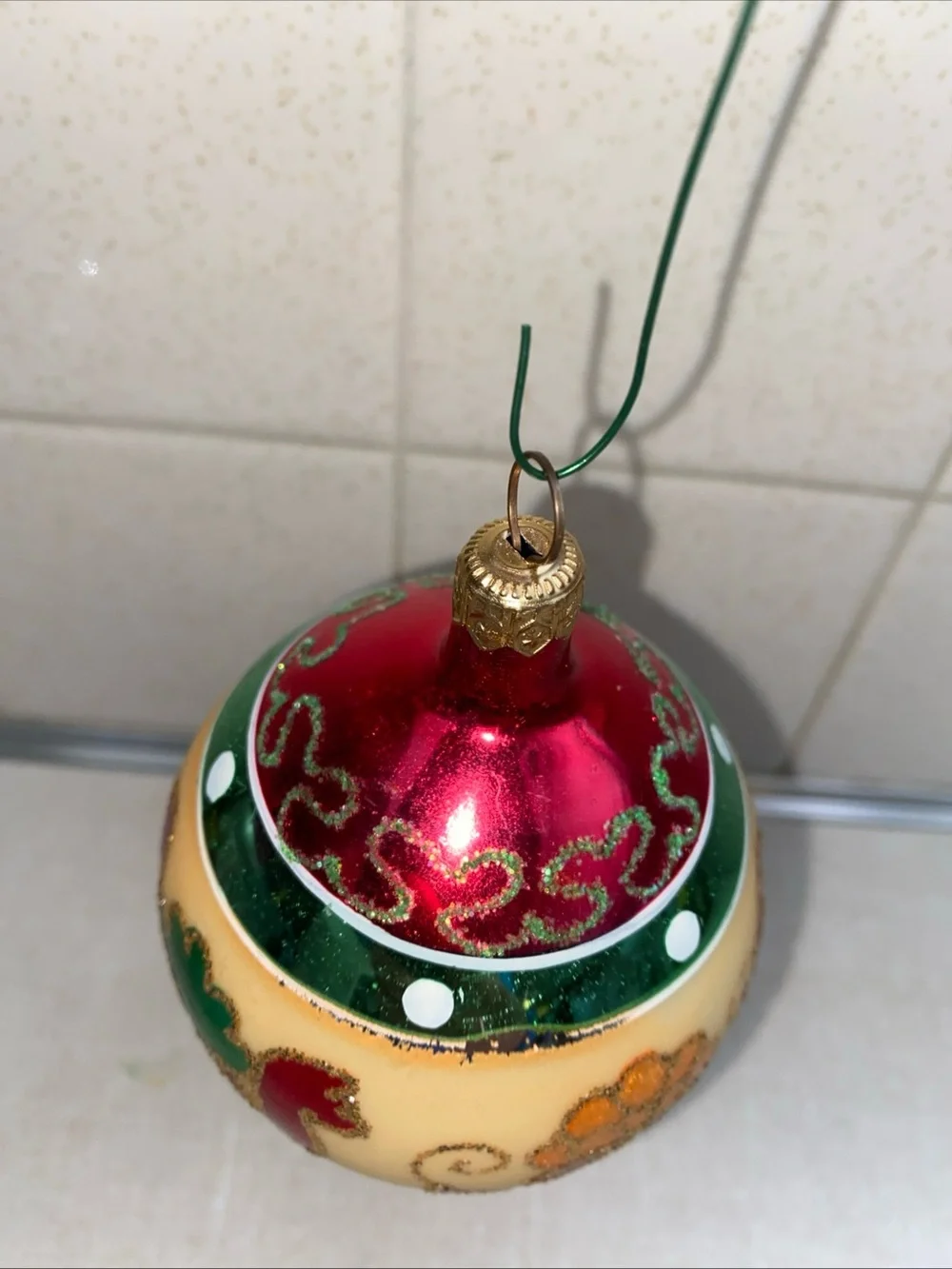 VTG  Smithsonian Golden Arabesque Glass Christmas Ornament‎